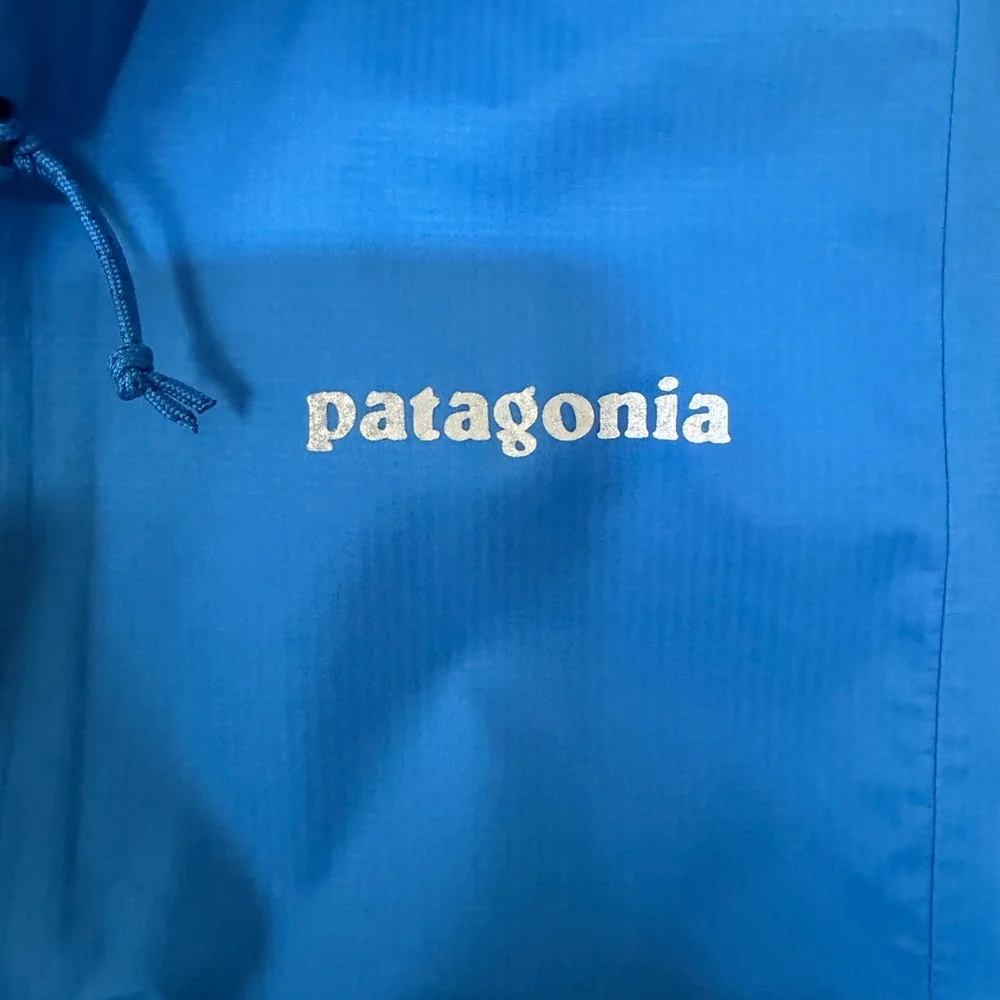 Patagonia Storm Racer Women’s Rain Jacket - Picture 9 of 10
